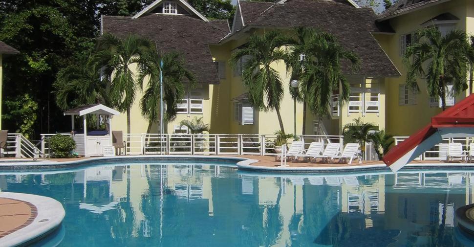 Appartamento The View At Mystic Ridge Penthouse 78A Ocho Rios Esterno foto
