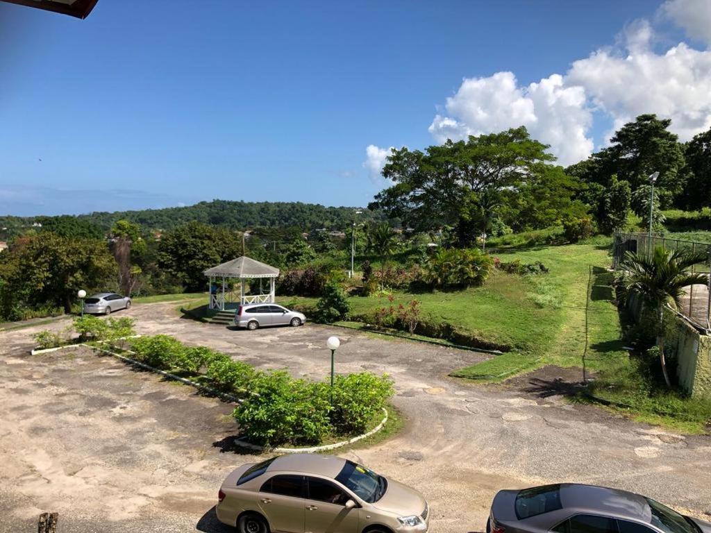 Appartamento The View At Mystic Ridge Penthouse 78A Ocho Rios Esterno foto