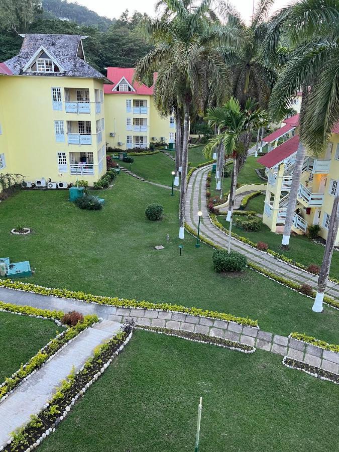 Appartamento The View At Mystic Ridge Penthouse 78A Ocho Rios Esterno foto