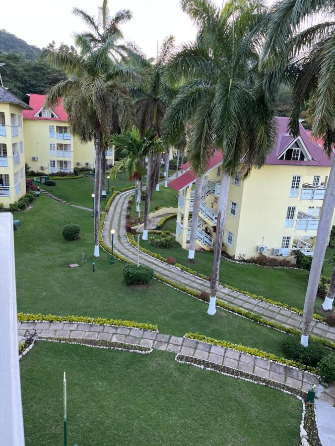 Appartamento The View At Mystic Ridge Penthouse 78A Ocho Rios Esterno foto