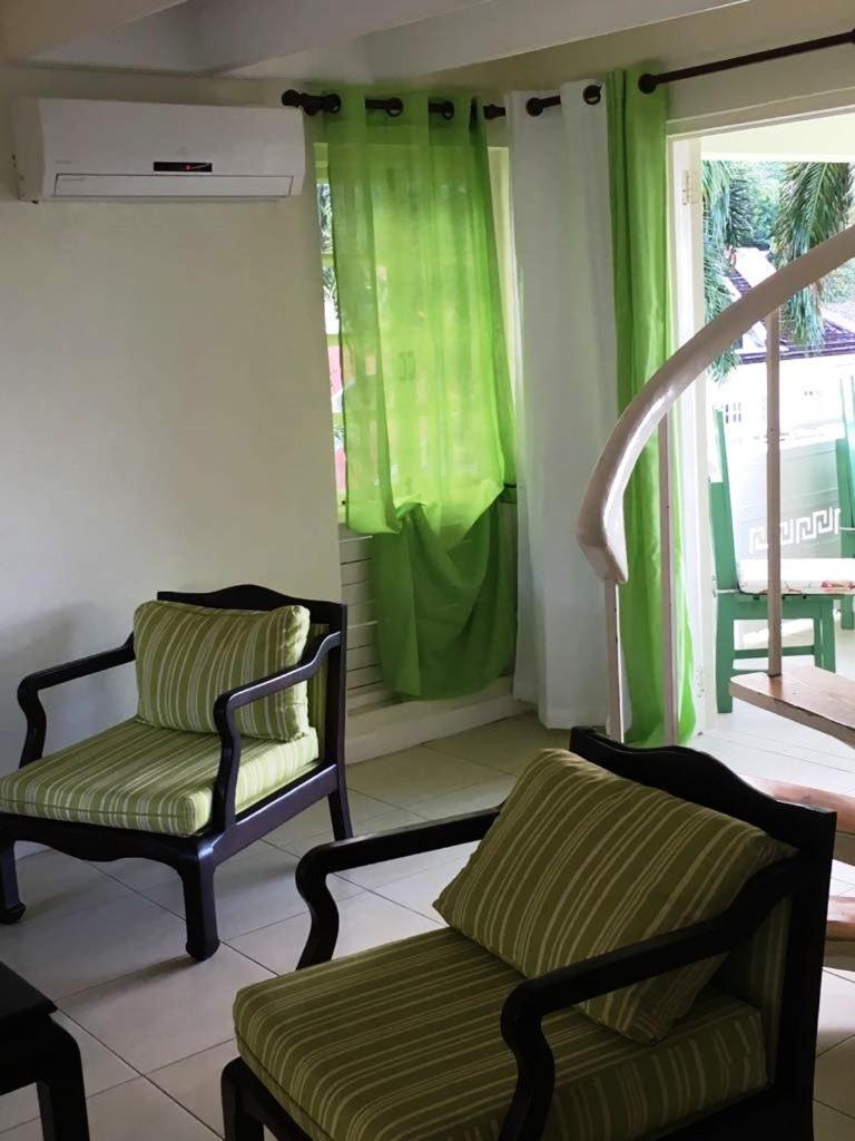 Appartamento The View At Mystic Ridge Penthouse 78A Ocho Rios Camera foto