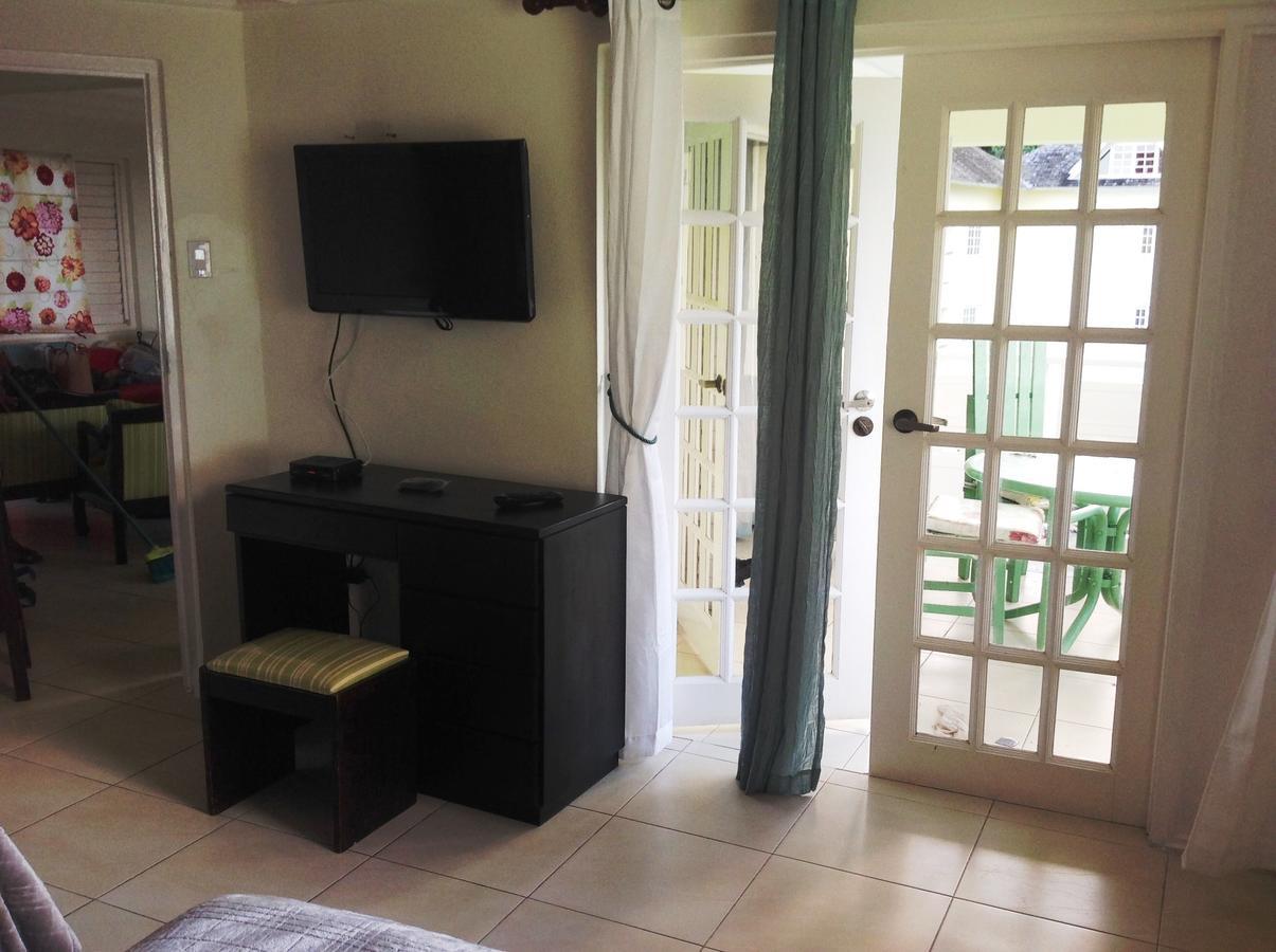 Appartamento The View At Mystic Ridge Penthouse 78A Ocho Rios Esterno foto