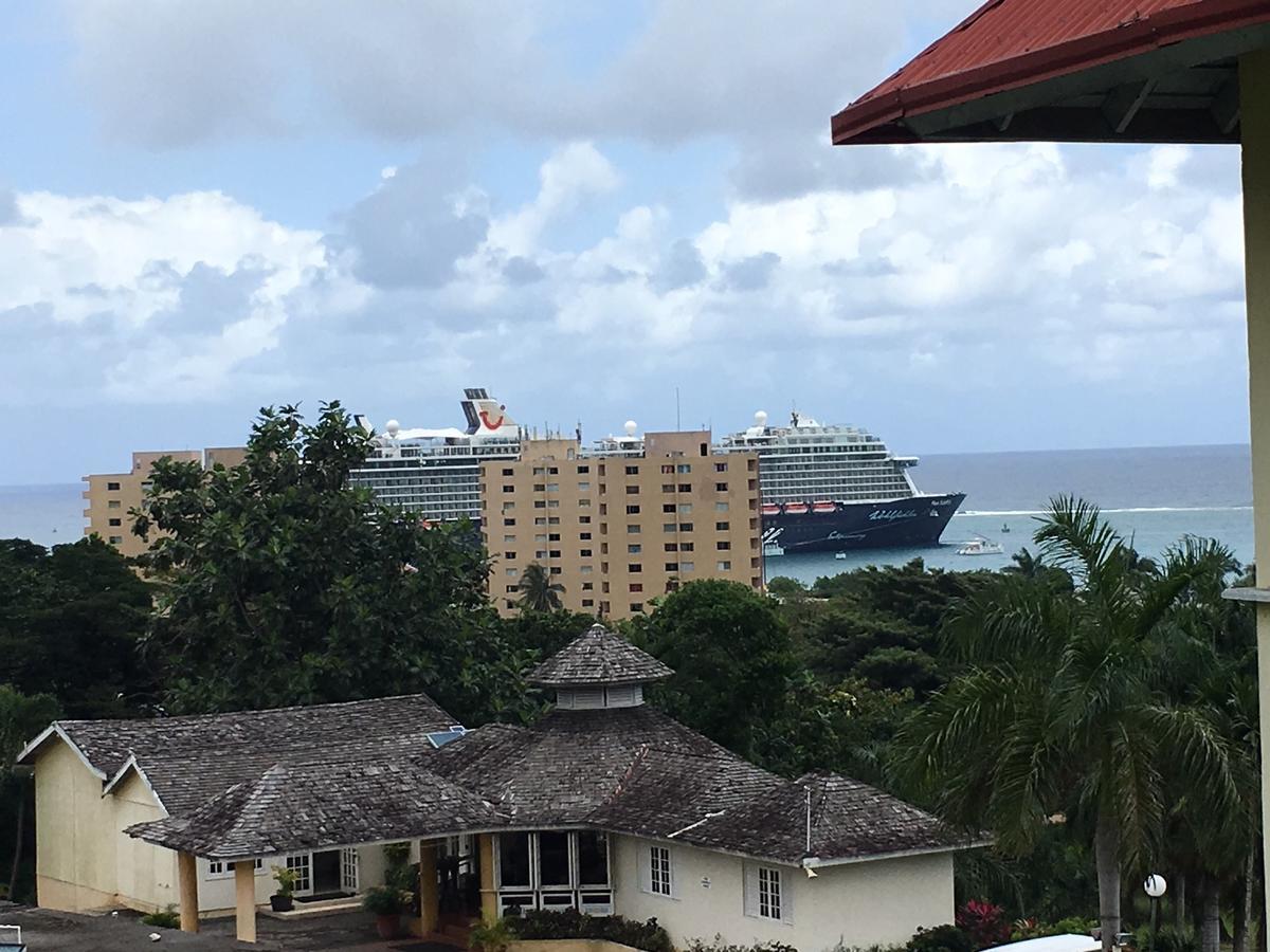 Appartamento The View At Mystic Ridge Penthouse 78A Ocho Rios Esterno foto