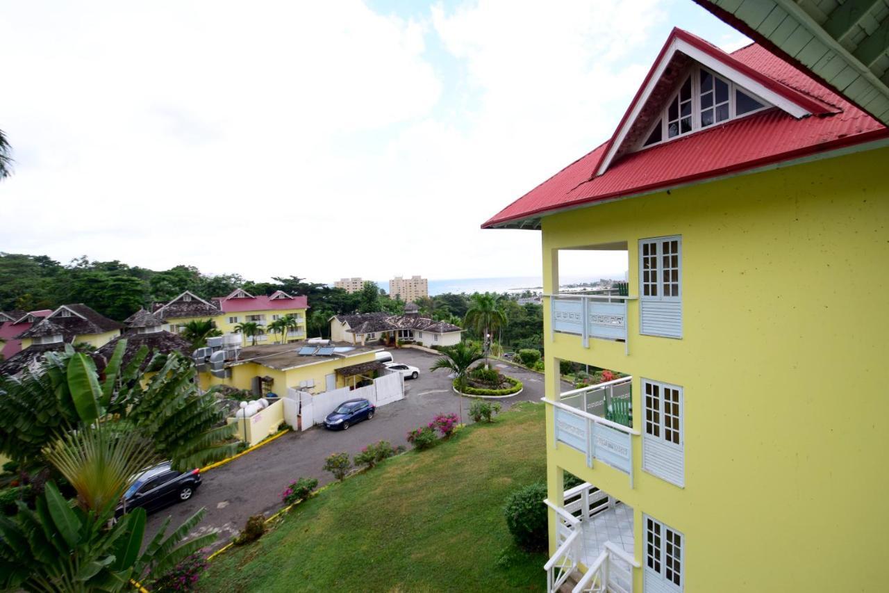 Appartamento The View At Mystic Ridge Penthouse 78A Ocho Rios Esterno foto