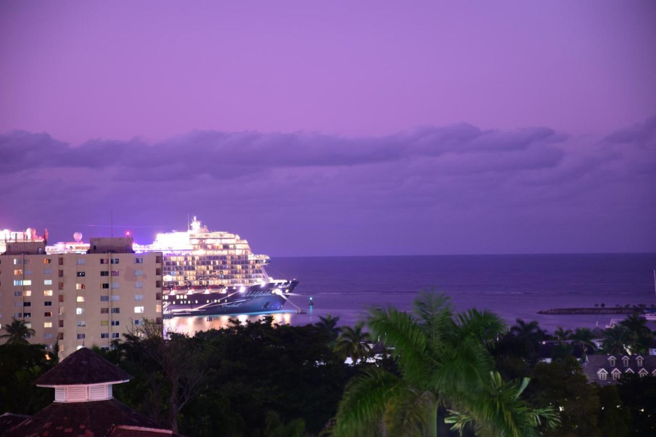 Appartamento The View At Mystic Ridge Penthouse 78A Ocho Rios Esterno foto